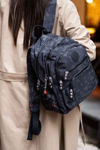 YOGII Model Oreva Unisex - Rucsac VIP cu compartiment pentru laptop, rezistent la apă și cu mai multe compartimente