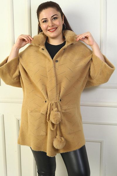 By Saygı Women's Portable Fur Collar Front Snap Bag Pocket Lace up Waist Large Size Acrylic Cardigan