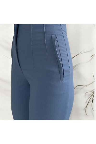 KAROL Pantaloni de damă din țesătură slim-fit cu fund plat