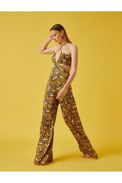 Koton Gemusterter Jumpsuit mit Neckholder und Fensterdetail