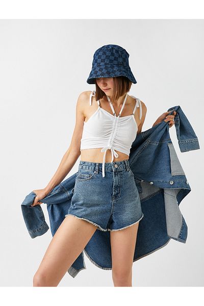 Koton Bustier mit gerafften Perlen im Detail