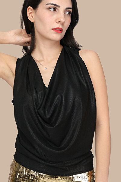 Elif Naz Moda Evi siyah degaje yaka bluz