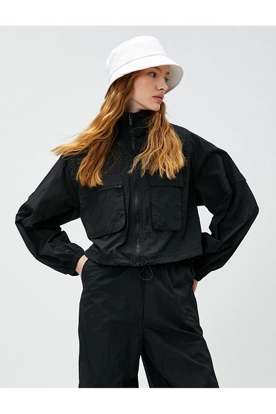 Koton Crop Top Fallschirm Stehkragen Reißverschluss in der Taille Elastische Tasche detailliert