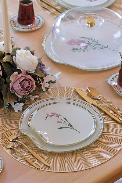 Glore Crocus Gold Gilt Glass Cake Plate Set for 6 People