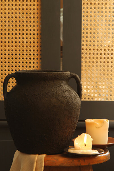 CHANZA HOME مزهرية سيراميك مصنوعة يدويًا باللون الأسود مزهرية مزخرفة بمقبض