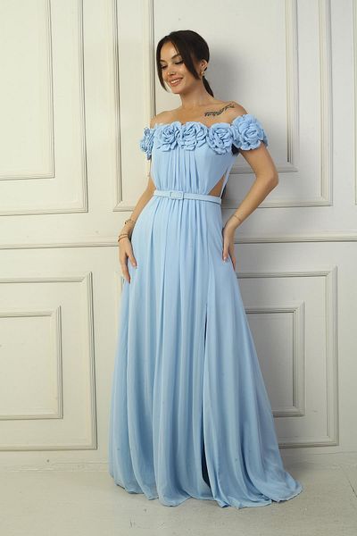 By Saygı Rochie lungă din șifon, căptușită cu flori, decupată cu laser, cu centură în talie