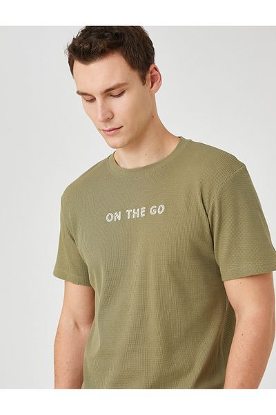 Koton Σλόγκαν Κεντημένο T-Shirt Crew Neck Κοντό μανίκι