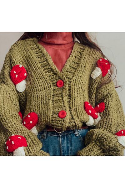 El örgüsü Hand Knitted Women's Cardigan with Cork