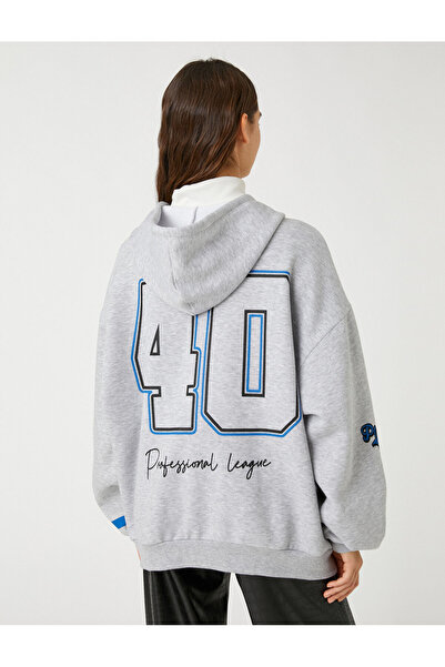 Koton Φούτερ με κολεγιακό σχέδιο - Υπερμεγέθη κουκούλα, φερμουάρ και λεπτομέρεια τσέπης