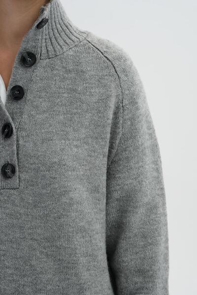 SHERIN Πλεκτό τουνίκ με γκρι κουμπιά Judge Collar
