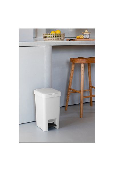 Brabantia سلة المهملات بدواسة برابانتيا 16 لترًا باللون الرمادي