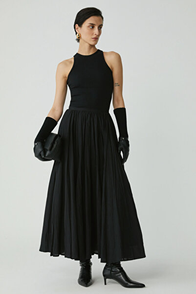 ETHIQUET Modest Joyce Women's Slim Fit Narrow Pattern Zero Sleeve Crew Neck Knitted Crop Black Undershirt