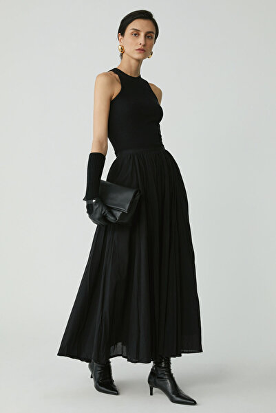 ETHIQUET Modest Joyce Women's Slim Fit Narrow Pattern Zero Sleeve Crew Neck Knitted Crop Black Undershirt