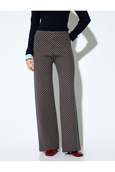 Koton X Melis Ağazat - Rahat Kalıp Desenli Bol Paça Triko Pantolon