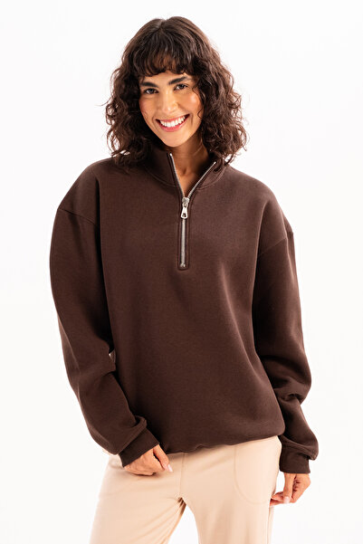 JUSTEVER Bitter Brown Color Oversize Sweatshirt for Women - Stand Collar, Semi-Zip, Raised - Cass