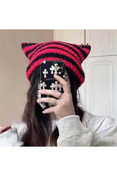 Karakedi Red Black Striped Horn Detailed Knitted Beret