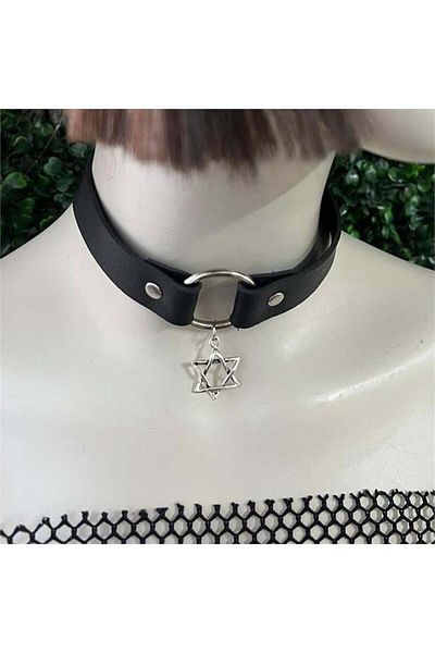 Karakedi Black Basic Leather Leash with Pentagram Ring