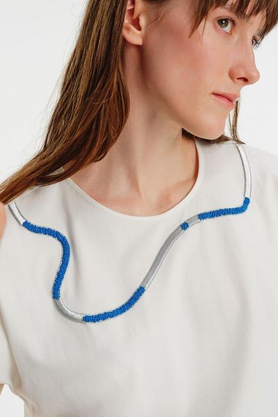 Exquise Crew Neck Low Sleeve Knitted Blouse