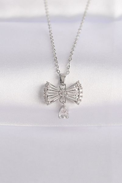 Skygo Silver Colored 316L Bow Necklace with Zircon Stone and Heart Detail - TJ-BKO8602