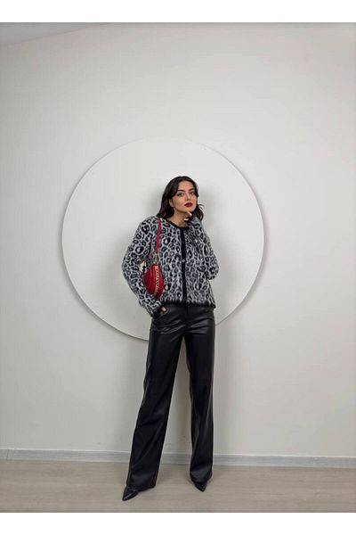 GİZONLY Women's New Season Premium Leopard Patterned Oversize Stamp Jacket