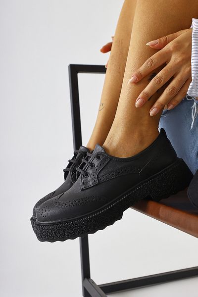 Limoya Pantofi casual de damă Rossy Black Oval Toe tăiați cu laser