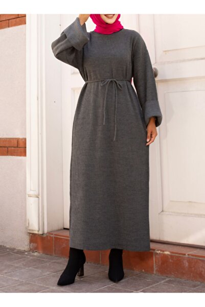 Vaniza Lace-Up Long Crew Neck Knitwear Dress