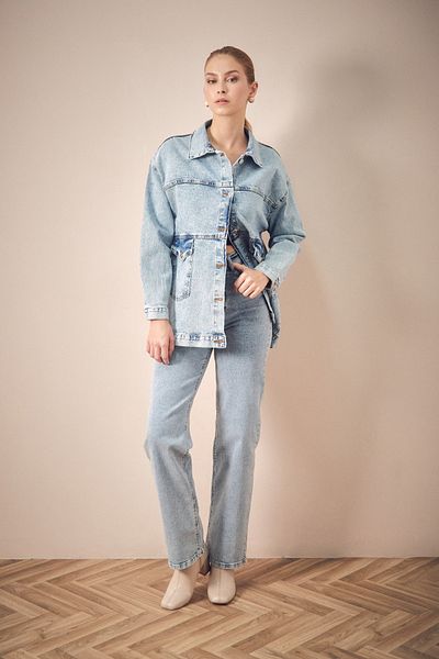 Fulla Moda Jachetă de denim oversize cu buzunar dublu cu nasturi de bază