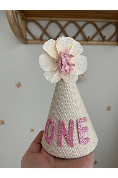 nurdesign Една шапка с надпис „1-ви рожден ден“ с цветя