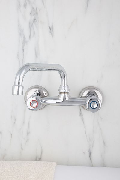 BULUT YAPI MARKET Sema Swivel Pipe Wall Outlet Kitchen Sweeter Battery S-602