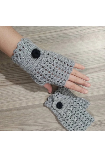 YOS TREND Gri Simli Düğme Detaylı Parmaksız Kadın Eldiven – Şık ve Modern Tasarım