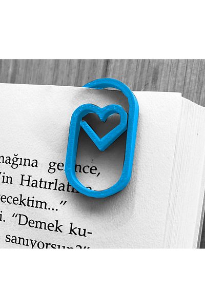 PAKLON Light Blue Heart Shaped Special Boxed Bookmark and Lead Set (12Pcs)