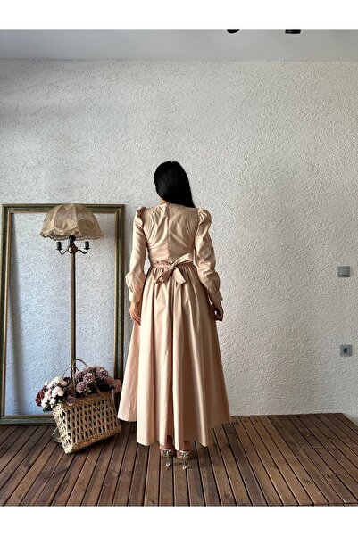 KÜÇÜĞÜM BUTİK Φόρεμα από ποπλίνα σε κρεμ χρώμα Hijab