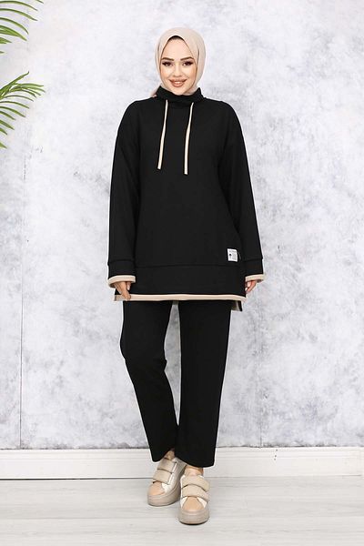 benguen Black Double Suit with Crest Detail and Collar 4581