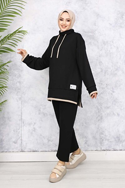 benguen Black Double Suit with Crest Detail and Collar 4581