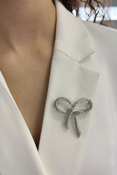 Modex Tırtıklı Fiyonk broş (En:5cm Boy:5cm)