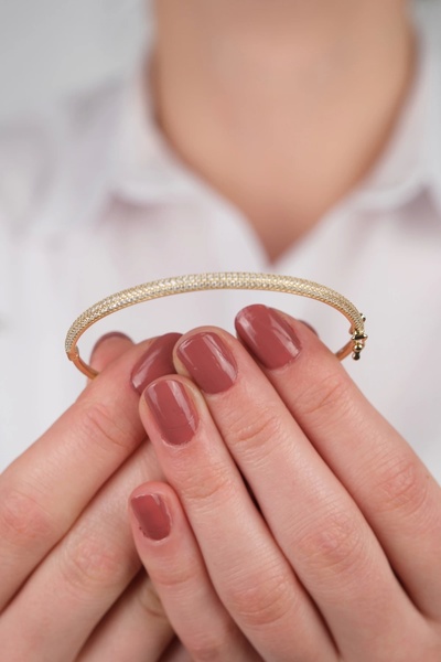 Güzide Kuyumcu 14 Ayar Altın Taşlı Düz Kelepçe