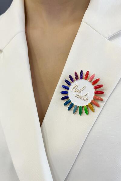 Modex Kuaför Mineli Nail Master Broş (Ölçü:5cm)