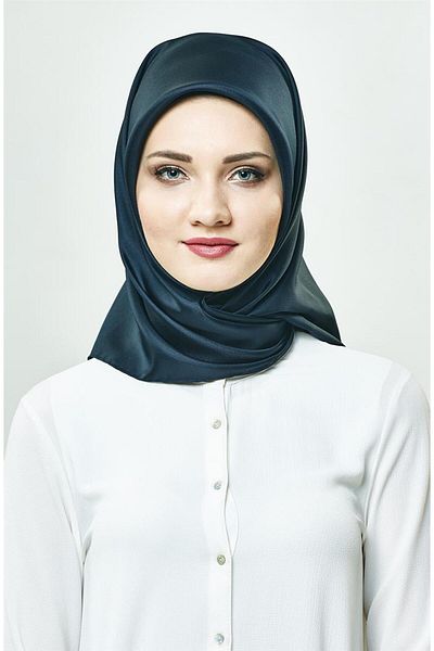 Armine 02 Φουλάρι με απλό βαμμένο Twill