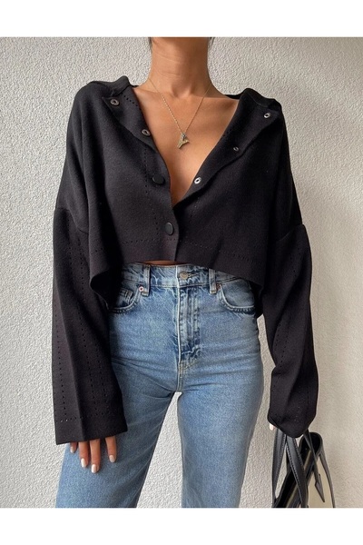 charm butik Black Crop Cardigan - Snap Detail