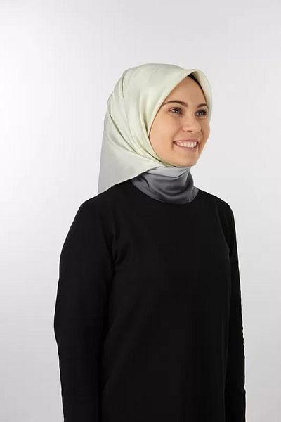 Levidor Γκρι μεταξωτό μαντήλι Twill - Σχέδιο ντεγκραντέ φυστικιού
