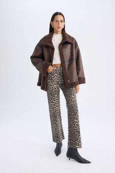 DeFacto Relaxed Fit Polo Neck Coat with Buttons and Pockets, Seasonal Plush Lining D3994Ax24Wn