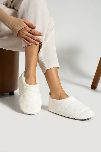RedPlay Ecru Women's Slippers - Winter Home Shoes, Booties, Boots and Flats