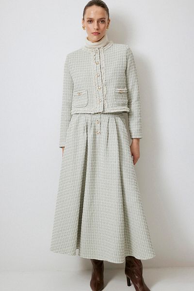 Touché Privé Tuvet Jacket and Skirt Set