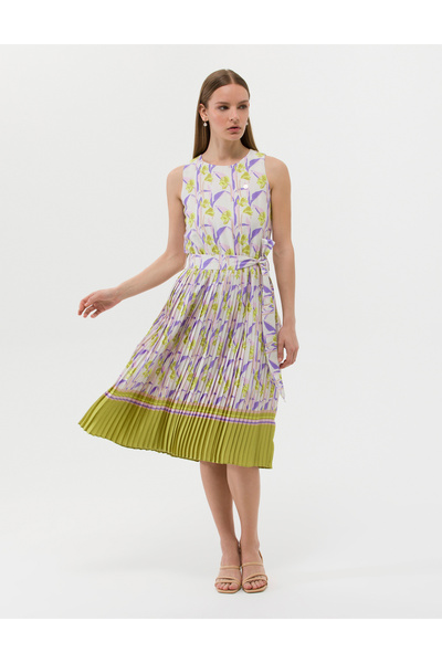 Pierre Cardin فستان ميدي بطيات بتفاصيل حزام أخضر 50269348-VR235