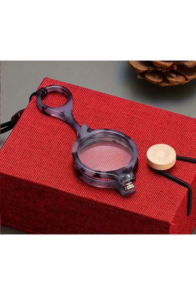 glasses accessory Reading glasses can be hung around the neck magnifying foldable necklace 2.00