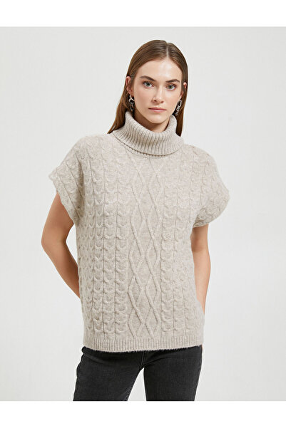 Koton Boğazlı Süveter Saç Örgüsü Desenli Kısa Kollu Ribanalı