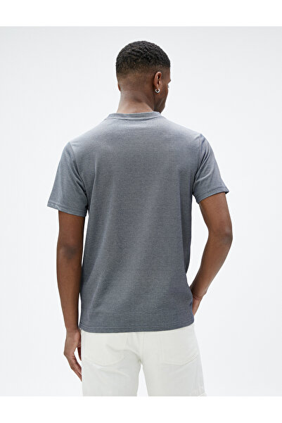 Koton T-Slogan T-Shirt Crew Neck Slim Fit Krátký rukáv