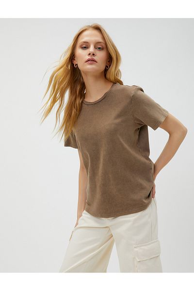Koton Basic-T-Shirt aus Baumwolle