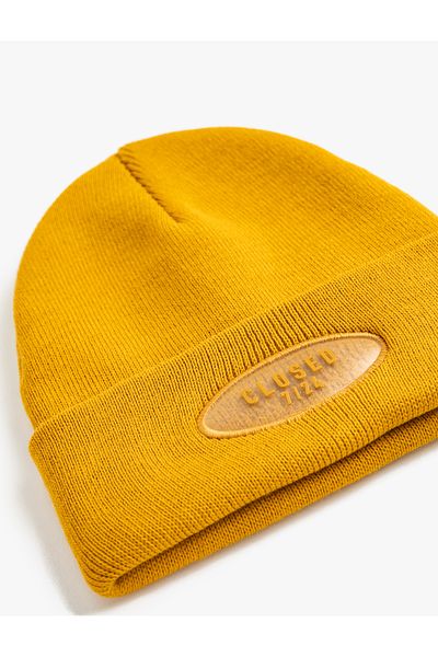 Koton Beret Font Embroidered