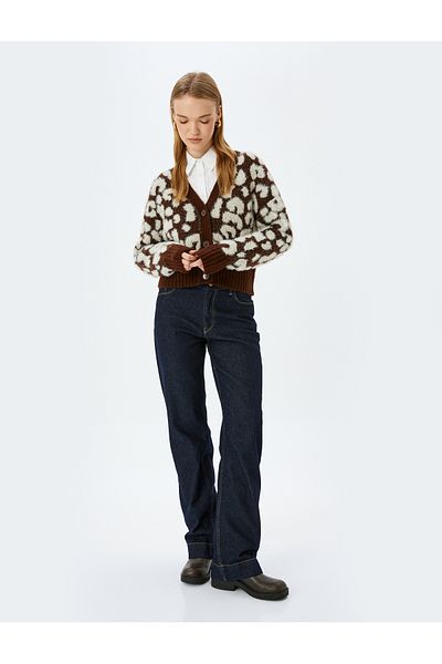 Koton V-Neck Buttoned Soft Textured Knitwear Cardigan